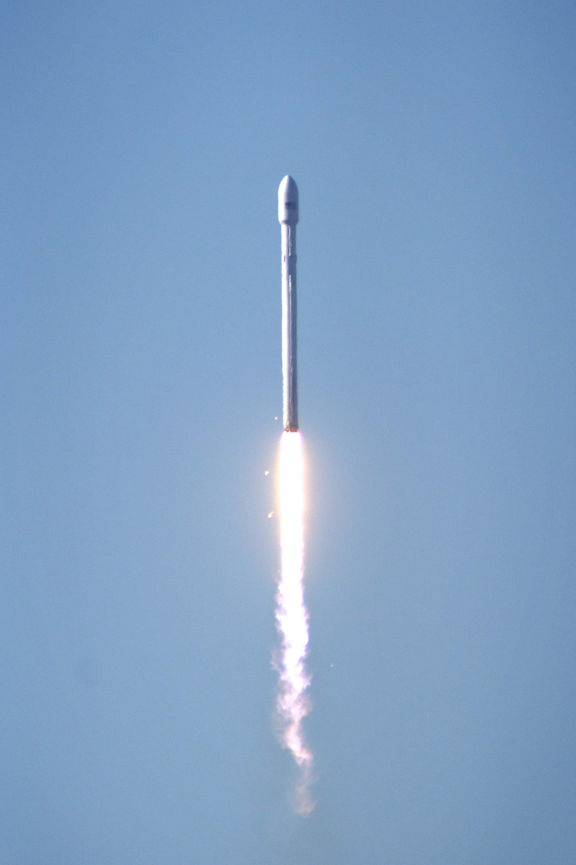Ракета Falcon 9 у польоті